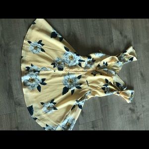 JOA Floral Yellow Dress Size XS